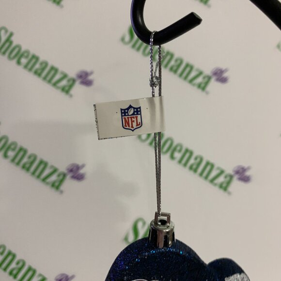 FOCO Forever Collectables Christmas Ornament Tennessee Titans NFL Santa Hat Blue - Picture 6 of 6